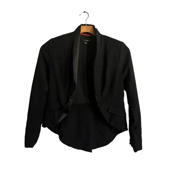 Twenty- One Black Blazer - Picture 1 of 2